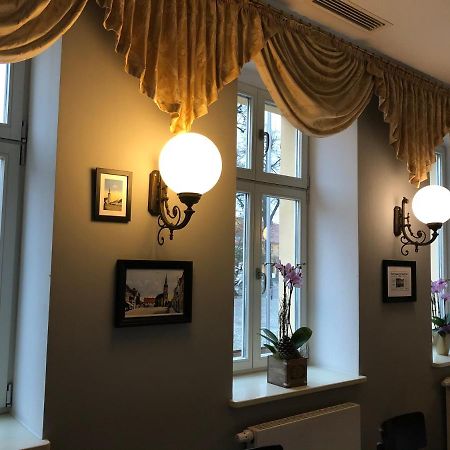Hotel Und Restaurant Zum Deutschen Hause 吕本瑙 外观 照片