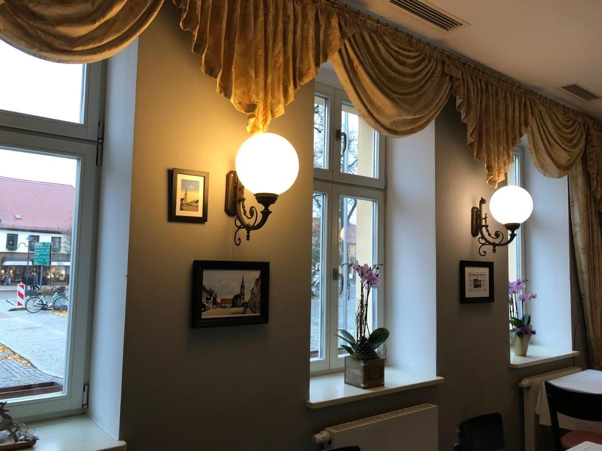 Hotel Und Restaurant Zum Deutschen Hause 吕本瑙 外观 照片